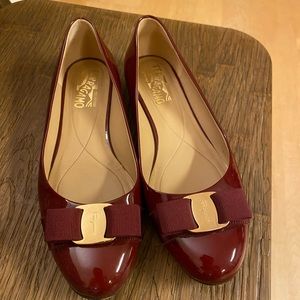 Beautiful maroon Varina flats - MINT condition.